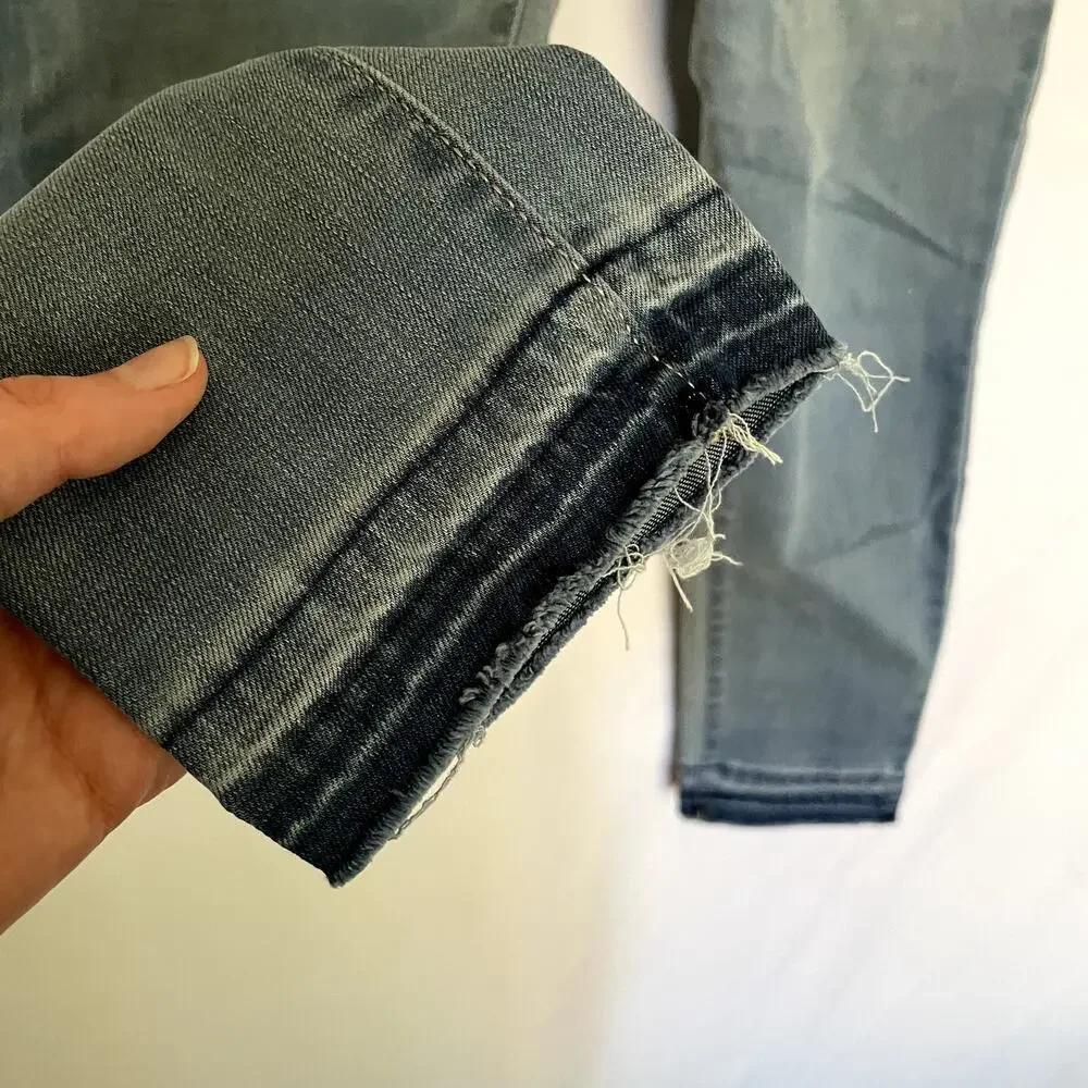 a new approach light‎ wash blue jeans women's size 8 jegging raw hem cotton